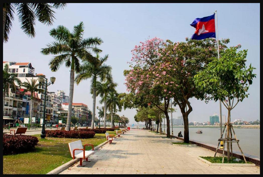 Hotel De Palace พนมเปญ ภายนอก รูปภาพ